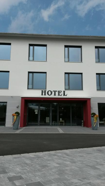 Alpenflair Hotel Buchloe Room photo